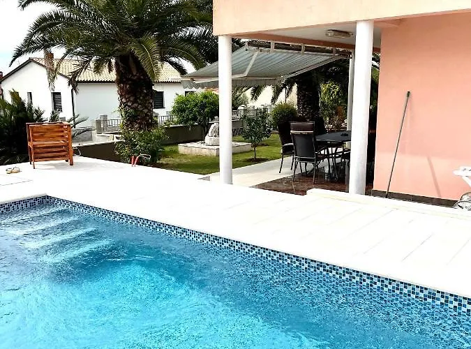 D&A Apartment With Private Swimming Pool