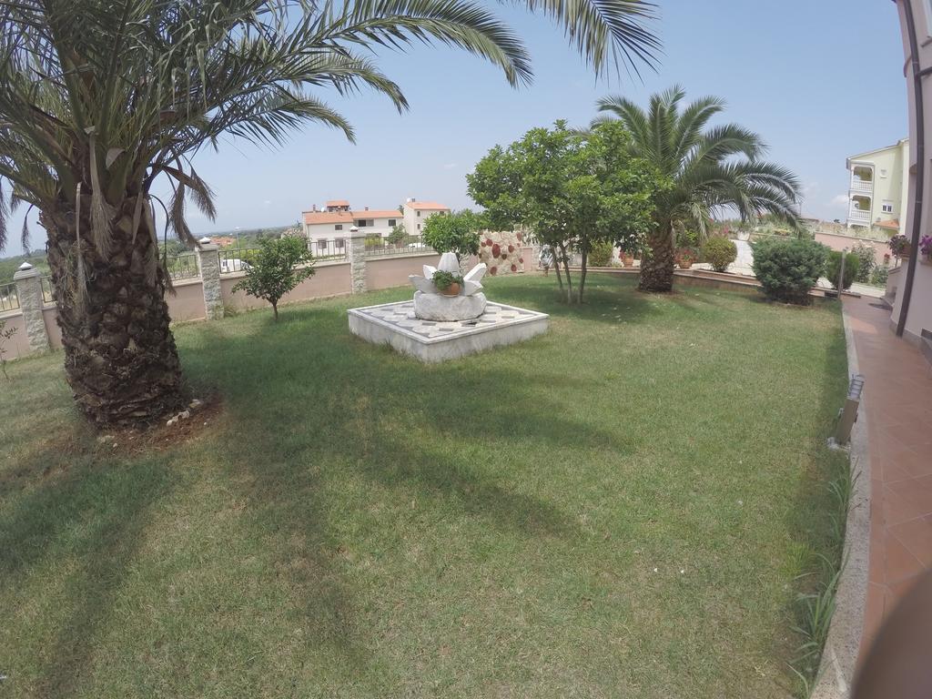 D&a With Private Swimming Pool Pula